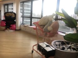 -E.L.K造型momopark店