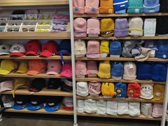 -名创优品(北京新中关购物中心地铁层店)