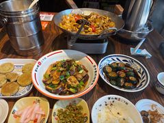 -富正毅三下锅·湘西韵味(天门山索道店)