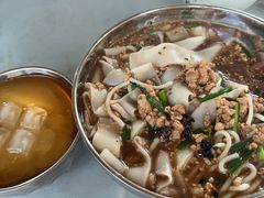 -正宗杨记普洱酸醋米线(总店)