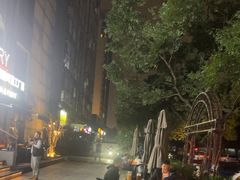 -麦凯伦烧烤·精酿超级工厂店(金桥总店)
