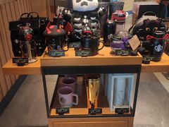 零售区-星巴克(人民公园店)
