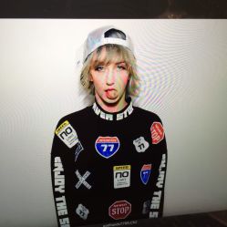 iphone_upload_pic-Godhands美发设计沙龙