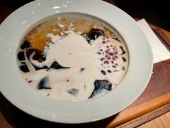 -RUXU入续糖水铺与包(卓悦中心店)