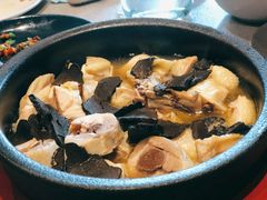 黑松露蒸走地鸡-半山腰·云南菜(侨福芳草地店)