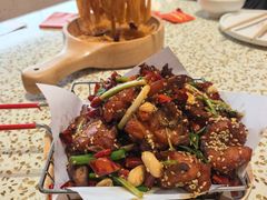 -小董哥烤串·爆汁大油边(故宫店)