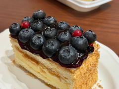 拿破仑·蓝莓轻乳蛋糕-遇见拿破仑(熙南里店)