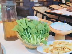 -鲜念蒸汽石锅鱼(红山6979店)