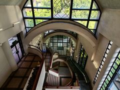 -香港大学