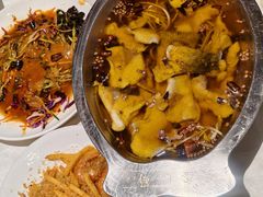 -鑫巴蜀小镇 · 水煮鱼专研店(玉桥店)