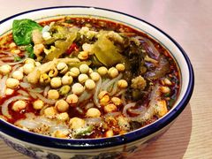 酸菜肉丝米线-府皇牛肉抄手(青羊店)