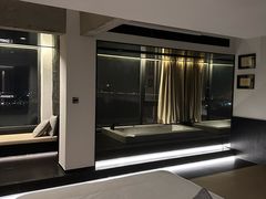 -Yolo私汤温泉设计师酒店(重庆南滨路店)