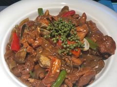 花蛤闷土鸡-悦海·家宴·冰花皮皮虾大锅贴(宝龙店)