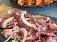-啊美丽炭火烤肉(滑翔一店)