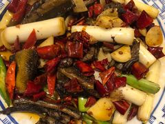 爆炒土鳝鱼-百年粉蒸牛肉