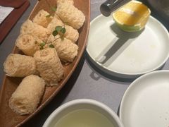 -左庭右院鲜牛肉火锅(浦江欢乐颂店)