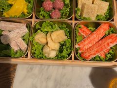 -尚尚仙·酸汤猪手·猪肚鸡火锅(华联万柳购物中心店)