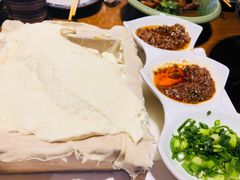 -95号酱骨·一块豆腐(展春园西路店)