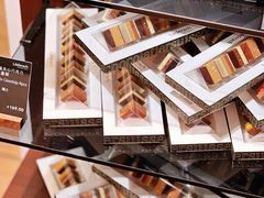 -Laderach 莱德拉(上海环贸iapm店)