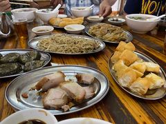-洲心明记烧肉大粥