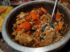 当红小炒肉石锅饭-新白鹿餐厅(金鹰新街口店)