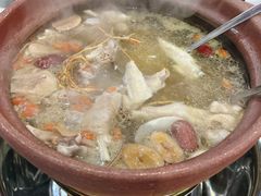 -东记炭炉·海鲜鸡煲(龙华店)