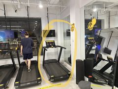 -发条鸭无人健身房(浦东北艾路店)