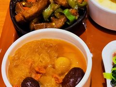 银耳红枣莲子羹-白金汉爵大酒店-24小时餐厅(南京白金汉爵大酒店店)