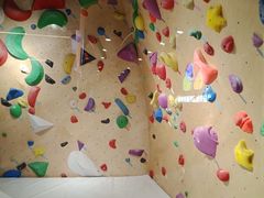 -ROCKPLUS攀岩馆(环宇城店)