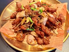 -肥肥虾庄·金牌油焖大虾(杨园滨江时代walk店)