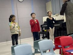 -西安小天鹅艺术团(曲江Alice店)