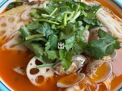 -何记花甲(海岸城旗舰店)
