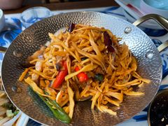 -川流不息·地道川菜·小龙虾(新松江路店)