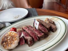 -MONICH牛排融合餐厅(和义大道购物中心店)