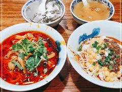 -兵哥豌豆面(雅颂居店)