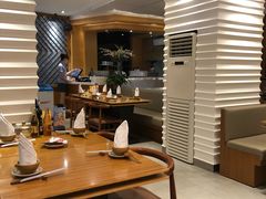 -Hoang Yen Vietnamese Cuisine