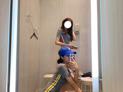 实物图-H&M(华润万象城店)
