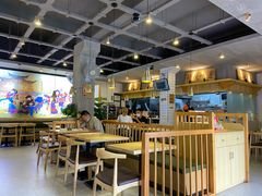 大堂-蒙自源米线大王(昆明站店)