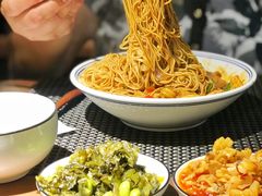 春风爱上龙虾面-十面春风·江南面馆(崇宁路店)