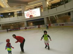 -全明星滑冰俱乐部(海口日月广场店)