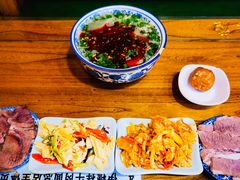 -伊穆祥牛肉面总店·清真
