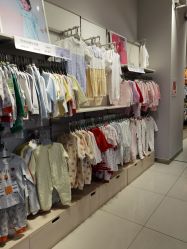 -乐友孕婴童(勒泰中心店)