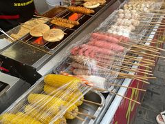 自助取餐区-小魏哥果仁烤面筋