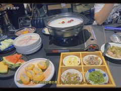 -牛牛和牛海鲜粥底火锅(长虹国际城店)