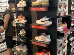 -NIKE上海青浦优选体验店