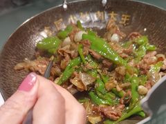 -费大厨辣椒炒肉(高铁吾悦广场店)