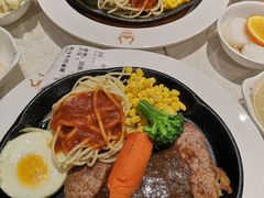 -汤姆家的牛排意面披萨(新城市广场店)