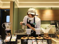 -星巴克臻选(上海中环广场2F店)