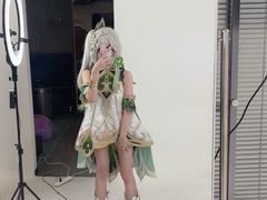-米游妙妙屋cosplay换装自拍摄影体验馆