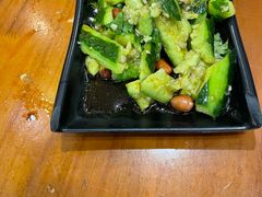 拍黄瓜-曹丞相·地锅鸡·地锅鱼(武林店)